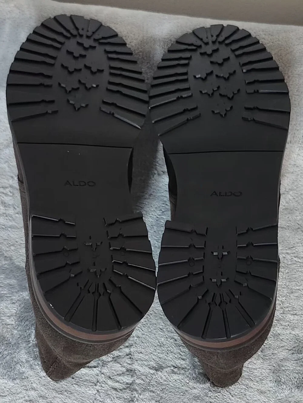 ALDO Macklay Suede Lace-Up  Chukka Boots Size :13 Color :Dark Brown